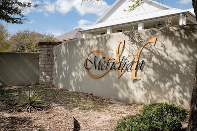 1813 N Chateau Ln unit 7, Kerrville, TX 78028 - photo 2