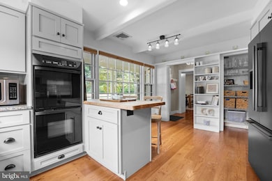 1075 W MacAda Rd, Bethlehem, PA 18017 - photo 4