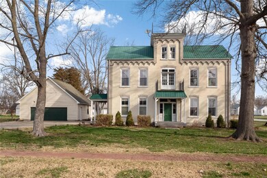 117 N Center St, Hoyleton, IL 62803 - photo 3