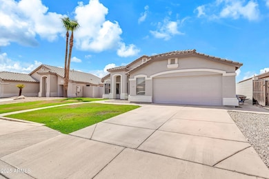 2249 E Manor Dr unit I, Gilbert, AZ 85296 - photo 2