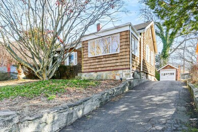 39 Rockmere Ave, Old Greenwich, CT 06870 - photo 2