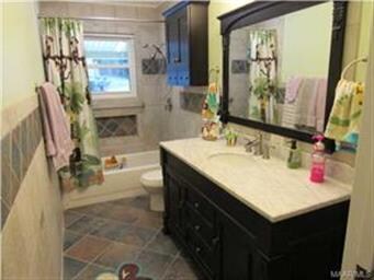 Guest bath that has been completely renovated!