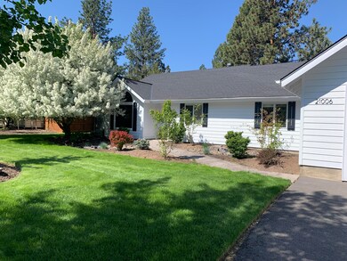 21006 SE King Hezekiah Way, Bend, OR 97702 - photo 2