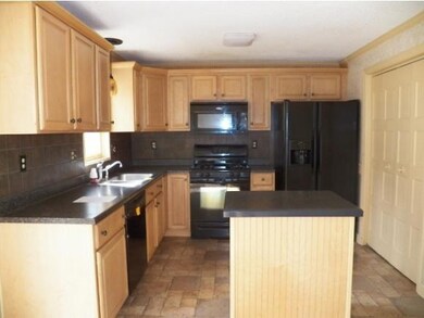 23 Birchwood Dr unit 23, Milford, NH 03055 - photo 5