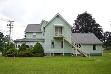 114 College St, South Hadley, MA 01075 - photo 3