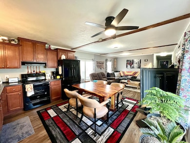 Kitchen/Dining