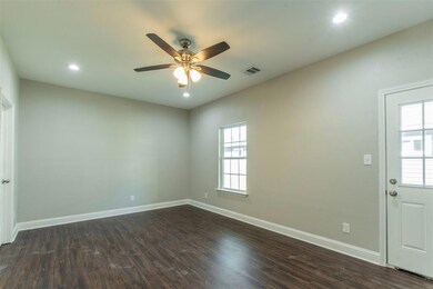 732 W Hanna St, Denison, TX 75020 - photo 7