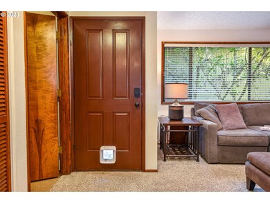 255 Foxtail Dr, Eugene, OR 97405 - photo 6