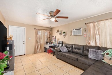 1926 N 26th Place, Phoenix, AZ 85008 - photo 3