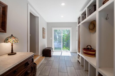 21 Wayne St, Portland, ME 04102 - photo 5