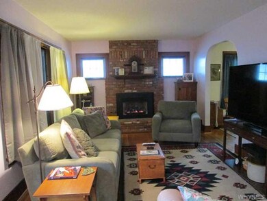 390 Bennett St, North Tonawanda, NY 14120 - photo 2