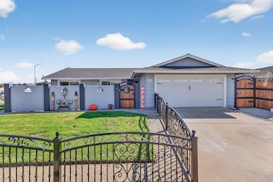 12932 Truman St, Salinas, CA 93906 - photo 2