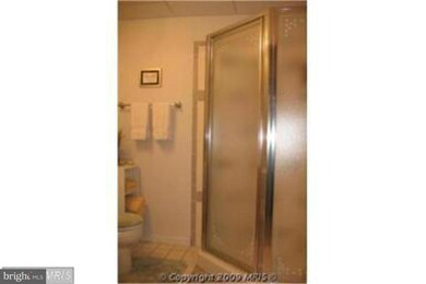 11105 Little Fox Ln, Germantown, MD 20876 - photo 6