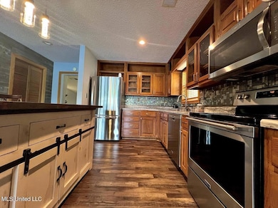 8843 HF kitchen