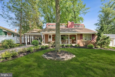 633 S Edge Park Dr, Haddonfield, NJ 08033 - photo 2