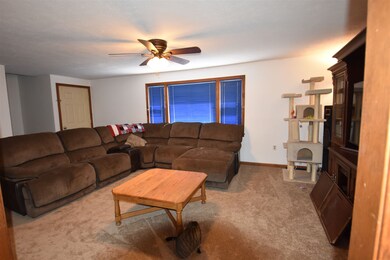 17 Twin Meadow Dr, Hudson, NH 03051 - photo 3