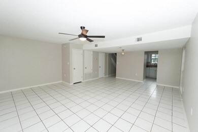 111 4TH AVE-0004