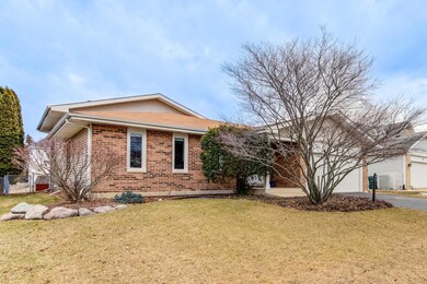 39 S California Ave, Mundelein, IL 60060 - photo 2