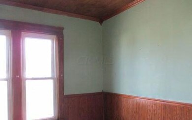 498 W Front St, Logan, OH 43138 - photo 3