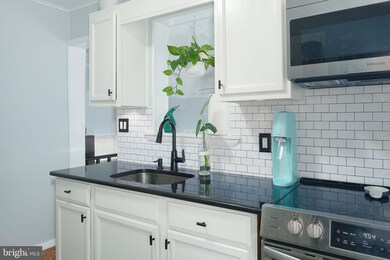 413 Beacon Ave, Paulsboro, NJ 08066 - photo 2