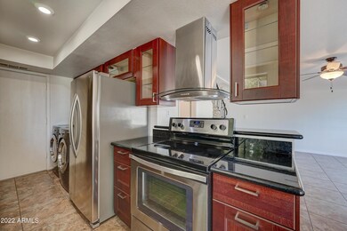 8646 S 51st St, 3-9