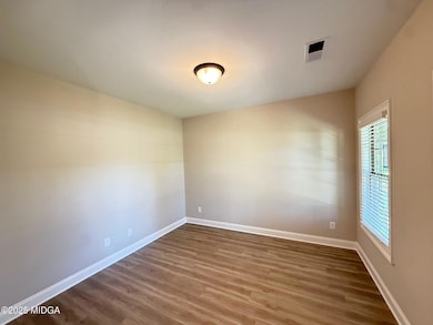 302 Air View Dr unit 2, Warner Robins, GA 31088 - photo 6