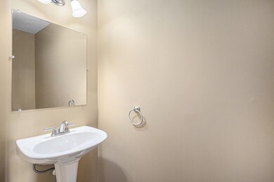 3253 Newbury Place unit 19, Troy, MI 48084 - photo 7