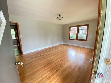 53 Wallis St, Elberton, GA 30635 - photo 2