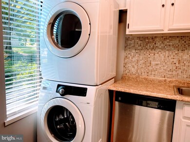 5482 Cedar Ln unit A2, Columbia, MD 21044 - photo 4