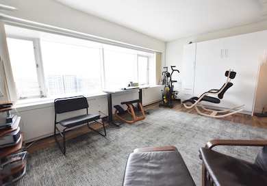 21E Living1