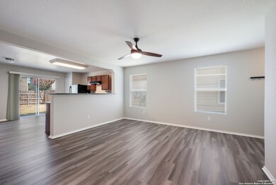 9015 Oakwood Park, San Antonio, TX 78254 - photo 5