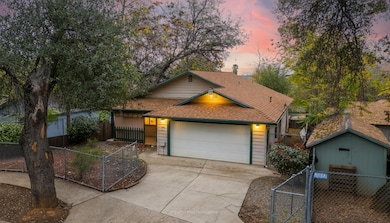 3035 West St, Redding, CA 96001 - photo 2