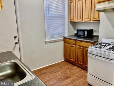 5215 Pine St, Philadelphia, PA 19143 - photo 2