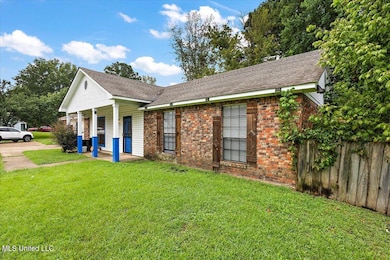 5001 Raintree Dr, Byram, MS 39272 - photo 2