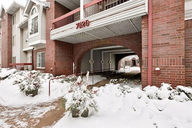 7420 Edinborough Way unit 6106, Edina, MN 55435 - photo 2