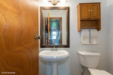 1/2 Bath