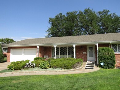 1114 S Monroe St, Hugoton, KS 67951 - photo 2