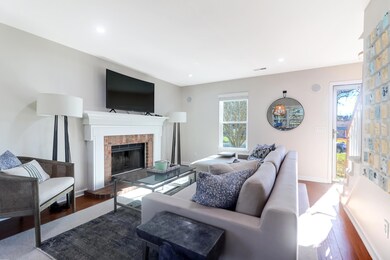 Living Room (with furniture)