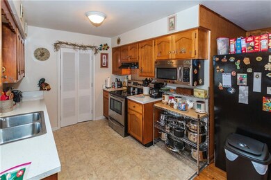 833 Old Orchard Rd, Anderson, IN 46011 - photo 4