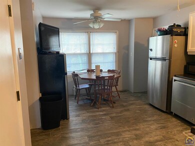 2909 SW 33rd Cir, Topeka, KS 66614 - photo 3