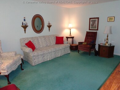 469 16th St, Dunbar, WV 25064 - photo 2