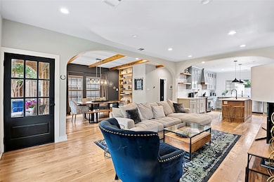 5842 Goodwin Ave, Dallas, TX 75206 - photo 4