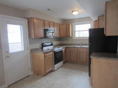 3817 Burchfield Dr, Lansing, MI 48910 - photo 2