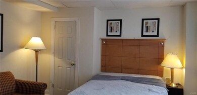 349 N 7th St unit 5, Allentown, PA 18102 - photo 5