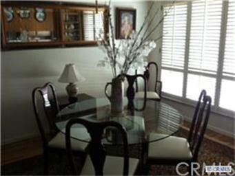 Dining area - fits small or large table