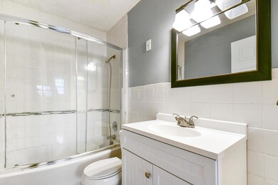 1013 Ashburton Road Columbus Ohio 43227-