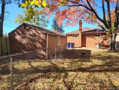 20210 Huntington Rd, Detroit, MI 48219 - photo 2