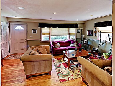 1207_Living_2