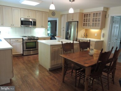 1202 Somerset Place, Lutherville Timonium, MD 21093 - photo 4