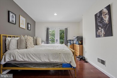 1519 S 20th St, Philadelphia, PA 19146 - photo 6